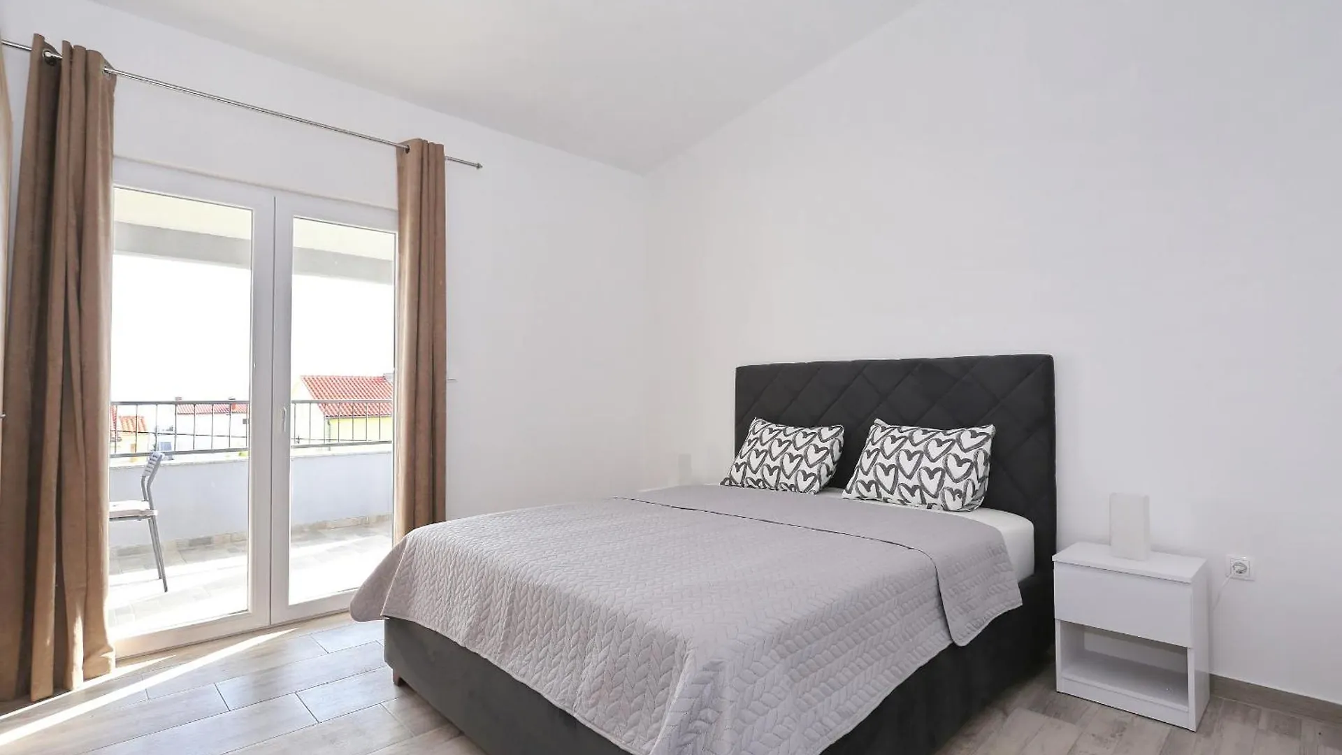 Villa M Maslenica Croatia