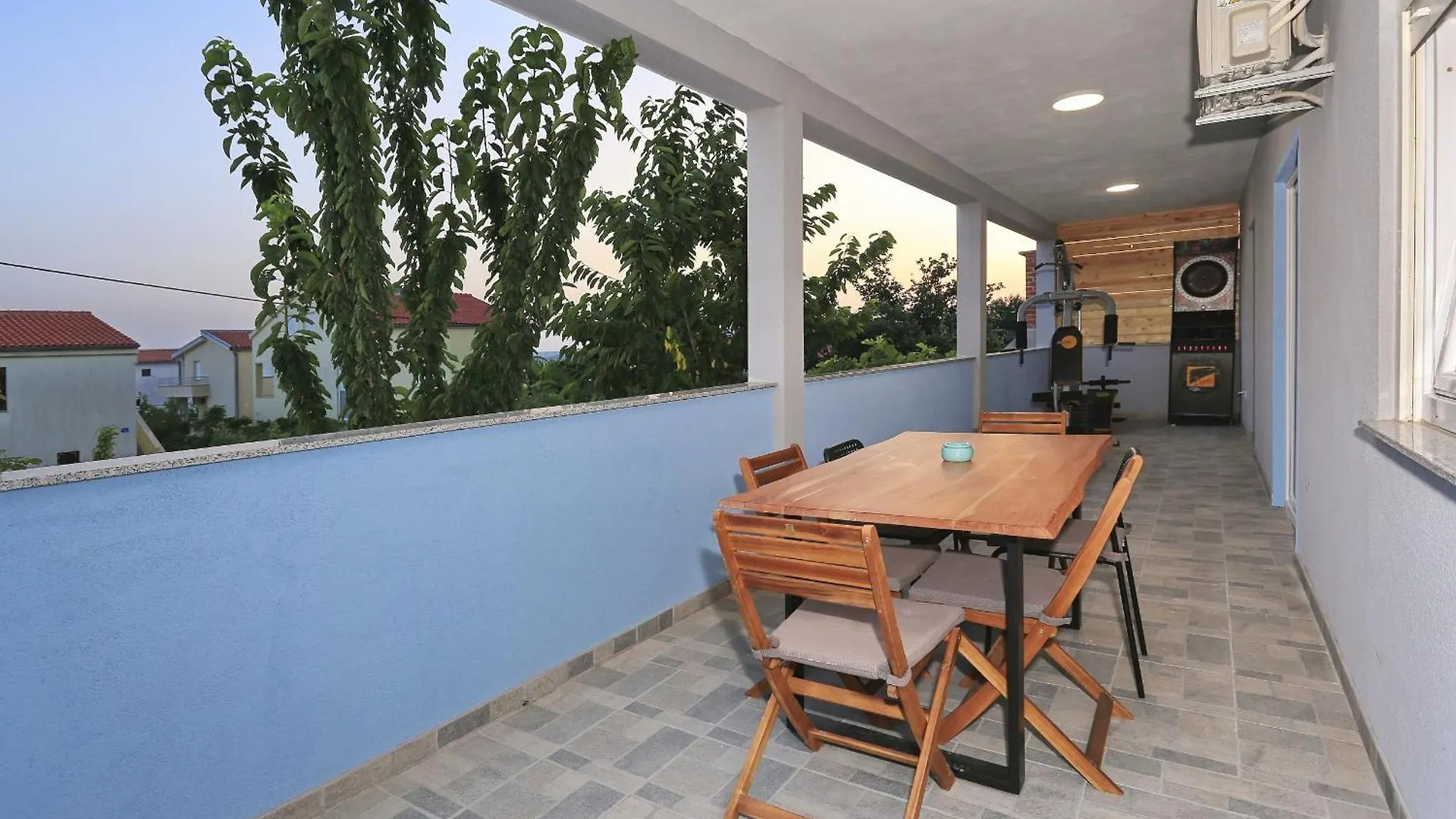 Villa M Maslenica