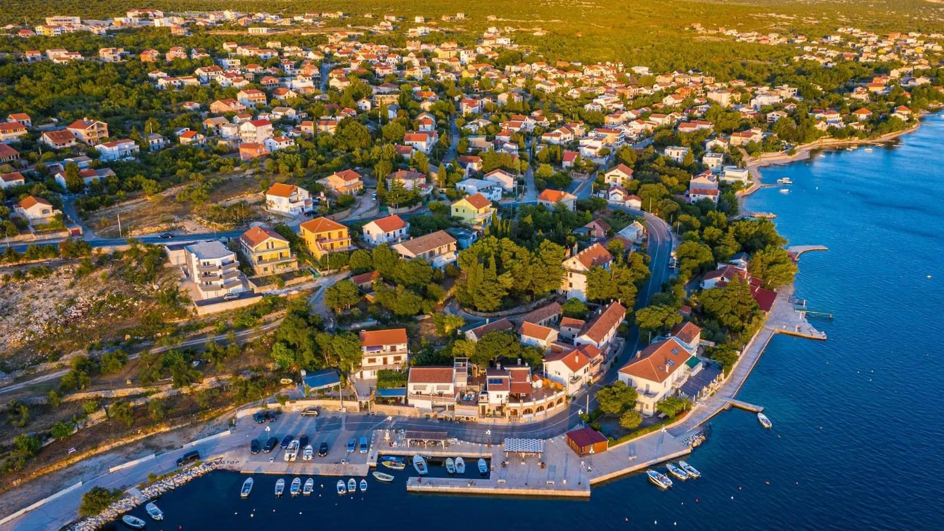 Villa M Maslenica